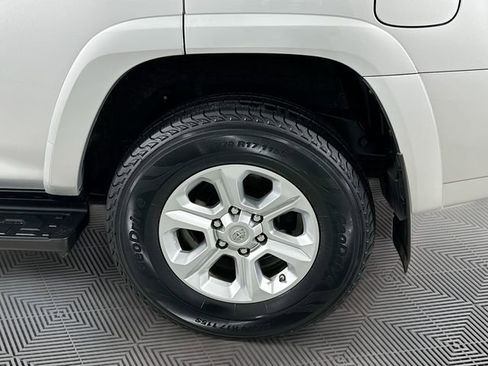 Used 2018 Toyota 4Runner SR5 image 30