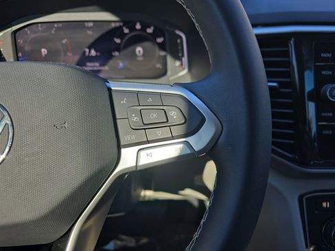 Used 2023 Volkswagen Atlas SE image 17