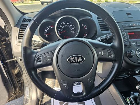 Used 2013 Kia Soul + image 15
