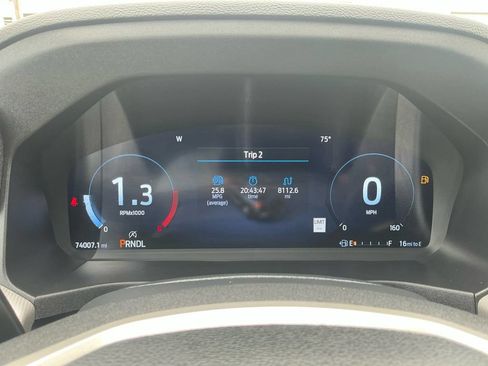 Used 2025 Ford Explorer Active w/ Active Comfort Package AWD/4WD image 19