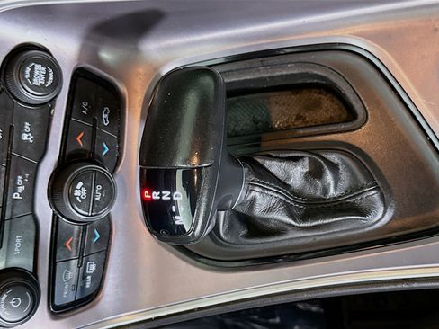 Used 2019 Dodge Challenger R/T w/ Blacktop Package image 20