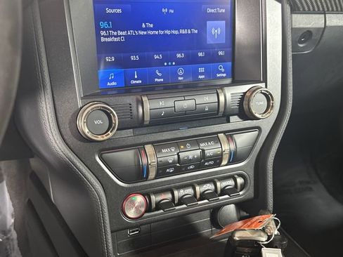 Used 2021 Ford Mustang Shelby GT500 w/ Technology Package image 17