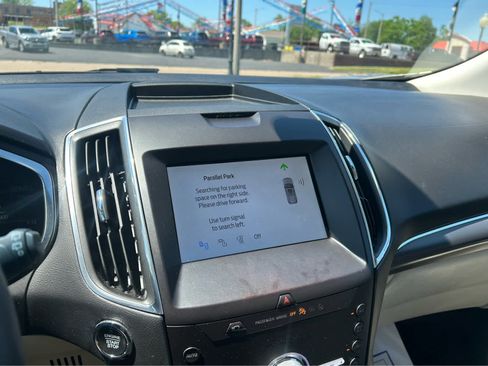 Used 2020 Ford Edge Titanium w/ Equipment Group 301A FWD image 46