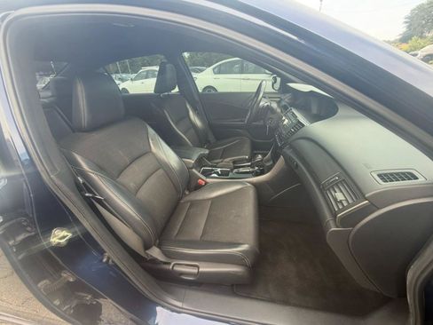 Used 2016 Honda Accord Sport image 30