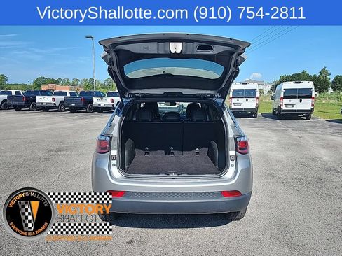 Certified 2024 Jeep Compass Latitude AWD/4WD image 27