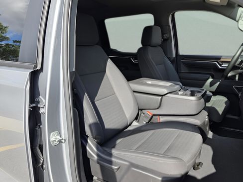 Used 2025 Chevrolet Silverado 1500 LT RWD image 15