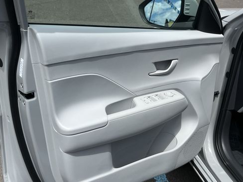Certified 2024 Hyundai Kona SEL FWD image 15