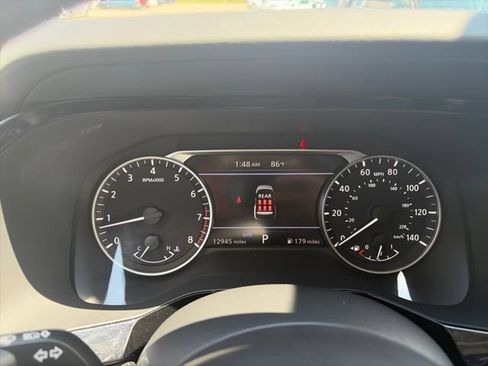 Used 2025 Nissan Pathfinder SV w/ Black Appearance Package AWD/4WD image 20