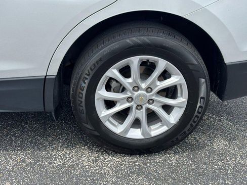 Used 2020 Chevrolet Equinox LS FWD image 9