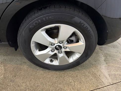 Used 2019 Kia Soul FWD image 9
