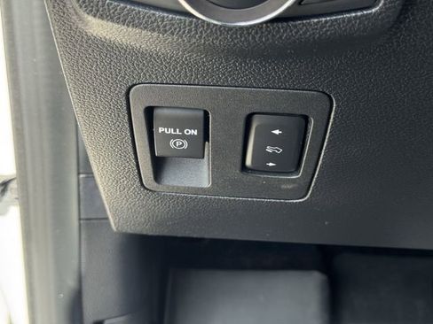 Used 2019 Ford F150 Platinum w/ Equipment Group 701A Luxury AWD/4WD image 25