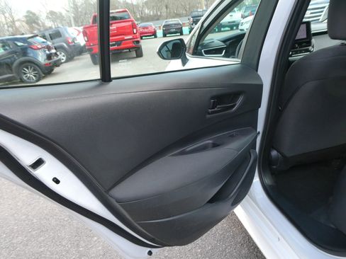 Used 2023 Toyota Corolla LE image 26