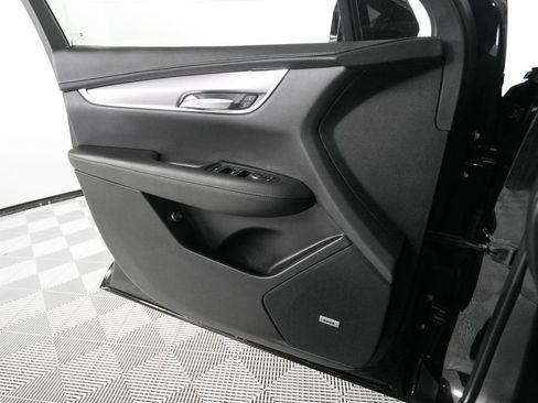 Used 2024 Cadillac XT5 Luxury image 12