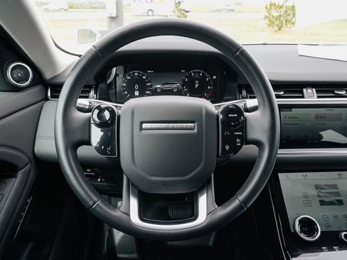 Used 2020 Land Rover Range Rover Evoque SE AWD/4WD image 10