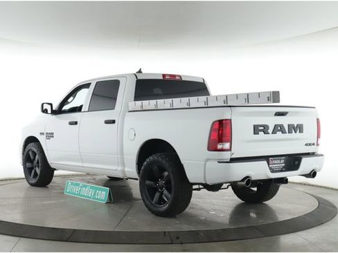 Used 2019 RAM 1500 Express w/ Wheel & Sound Group AWD/4WD image 8