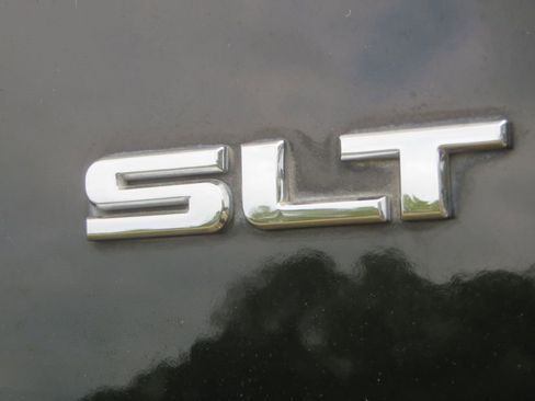 Used 2011 GMC Yukon XL SLT image 10