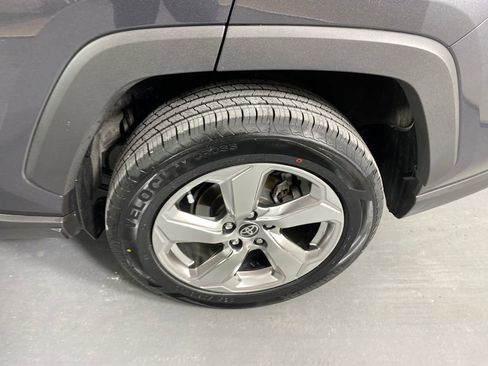 Certified 2021 Toyota RAV4 XLE Premium image 30