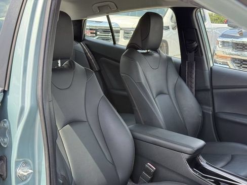 Used 2019 Toyota Prius Limited FWD image 20