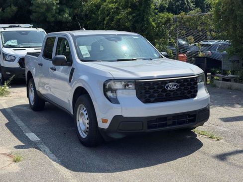 New 2026 Ford Maverick XL w/ Equipment Group 101A AWD/4WD image 2