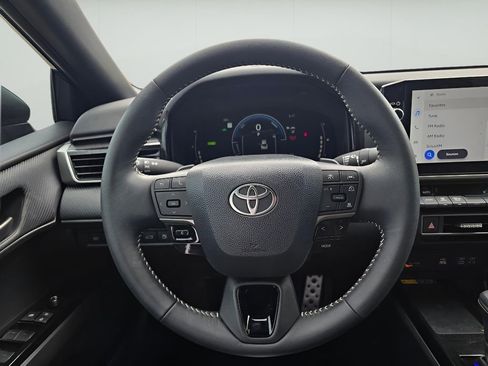 Used 2026 Toyota Camry SE w/ Multimedia Upgrade Package FWD image 25