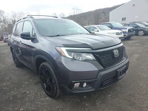 Used 2019 Honda Passport Sport image 3