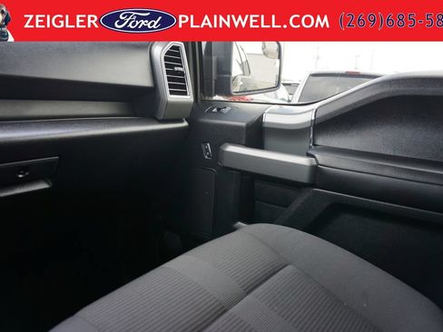 Used 2016 Ford F150 XLT w/ Equipment Group 302A Luxury AWD/4WD image 32