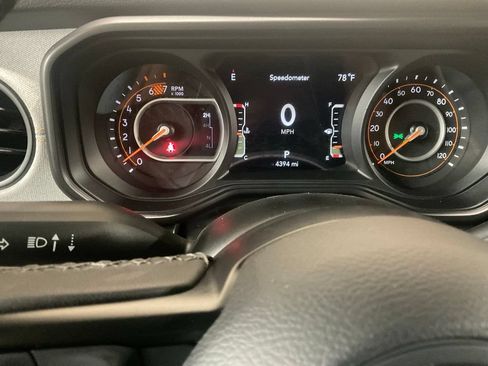 Used 2025 Jeep Wrangler Unlimited Sport AWD/4WD image 17