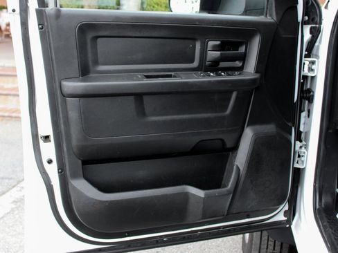 Used 2018 RAM 4500 Tradesman w/ Max Tow Package image 14