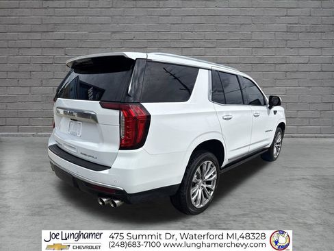 Used 2021 GMC Yukon Denali w/ Denali Premium Package AWD/4WD image 3