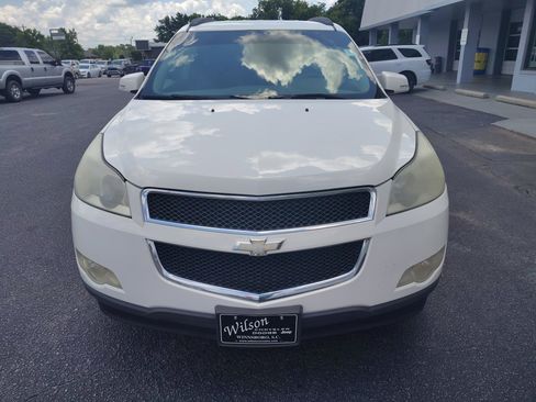 Used 2011 Chevrolet Traverse LT w/ Personal Connectivity Package image 3
