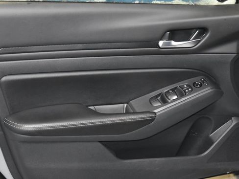 Certified 2024 Nissan Altima 2.5 SV image 4