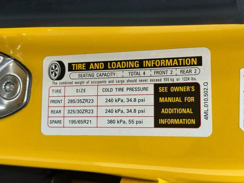 Used 2020 Lamborghini Urus image 62