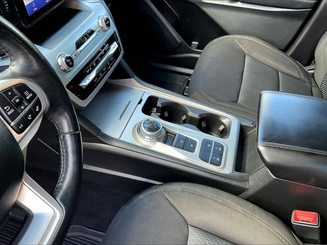 Used 2022 Ford Explorer XLT RWD image 9