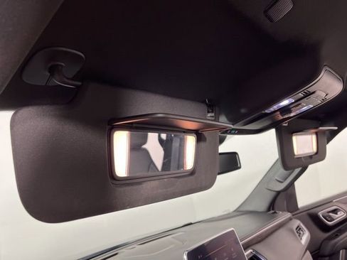 Used 2024 Chevrolet Tahoe LT RWD image 35