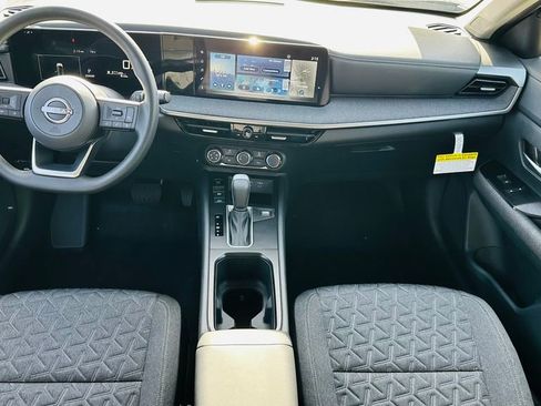 New 2026 Nissan Kicks SV image 12