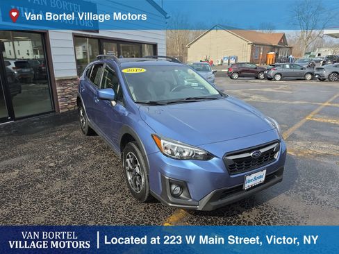 Used 2019 Subaru Crosstrek 2.0i Premium w/ Moonroof Package image 3