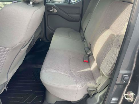 Used 2019 Nissan Frontier SV RWD image 13