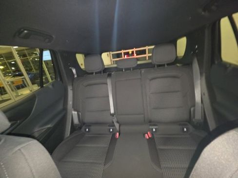 New 2025 Chevrolet Equinox LT w/ Safety and Technology Package image 20