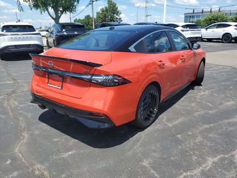New 2026 Nissan Sentra SR w/ SR Premium Package FWD image 7