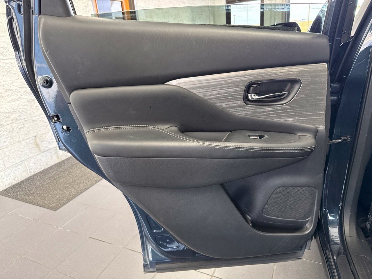 Used 2018 Nissan Murano Platinum w/ Cargo Package FWD image 39