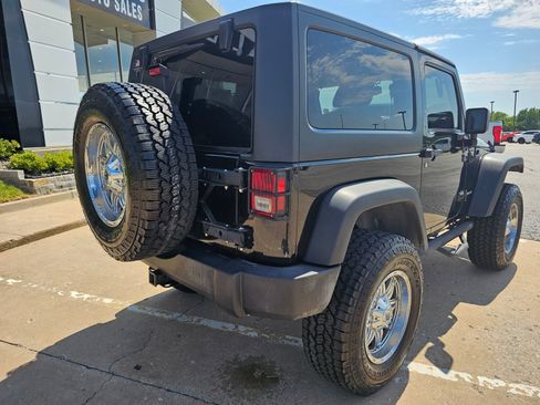 Used 2013 Jeep Wrangler Rubicon w/ PWR Convenience Group AWD/4WD image 3