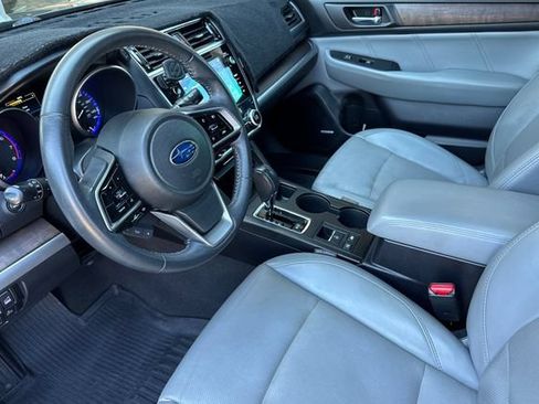 Used 2019 Subaru Outback 2.5i Limited w/ Popular Package #2 AWD/4WD image 10