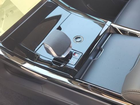 New 2026 Land Rover Range Rover Sport SE image 14