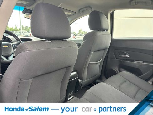 Used 2012 Chevrolet Cruze LT w/ RS Package FWD image 11