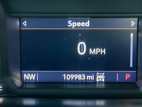 Used 2021 GMC Sierra 1500 SLT image 34