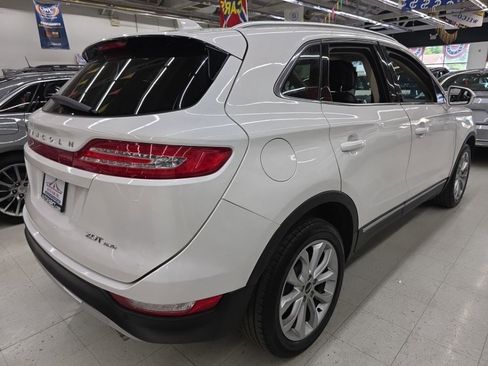 Used 2017 Lincoln MKC Select w/ Select Plus Package AWD/4WD image 6