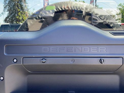 Used 2021 Land Rover Defender 110 SE AWD/4WD image 51