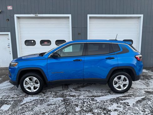 Used 2023 Jeep Compass Sport w/ Mopar Graphics Package image 7