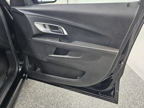 Used 2017 Chevrolet Equinox LT w/ Midnight Edition FWD image 22
