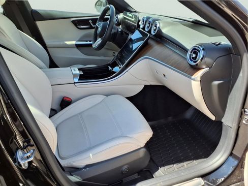 Certified 2022 Mercedes-Benz C 300 4MATIC Sedan image 10